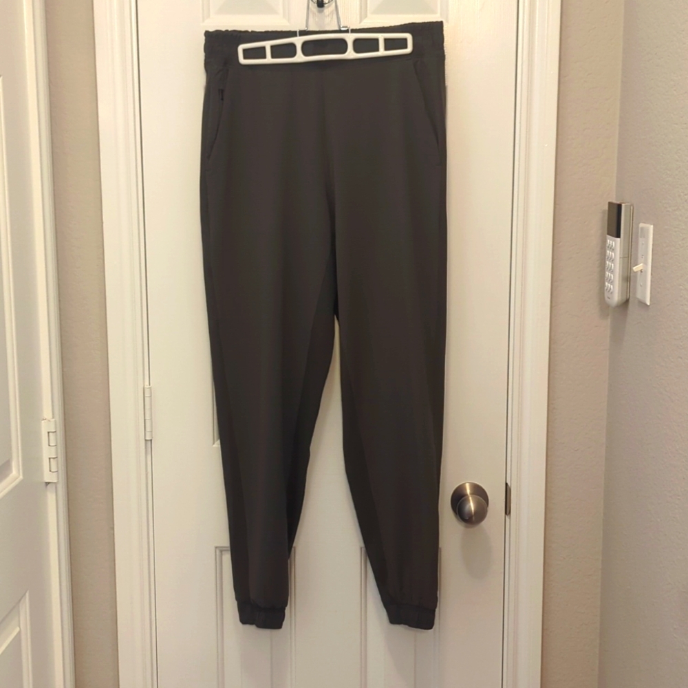Athleta Textured Brooklyn Jogger, Size 8